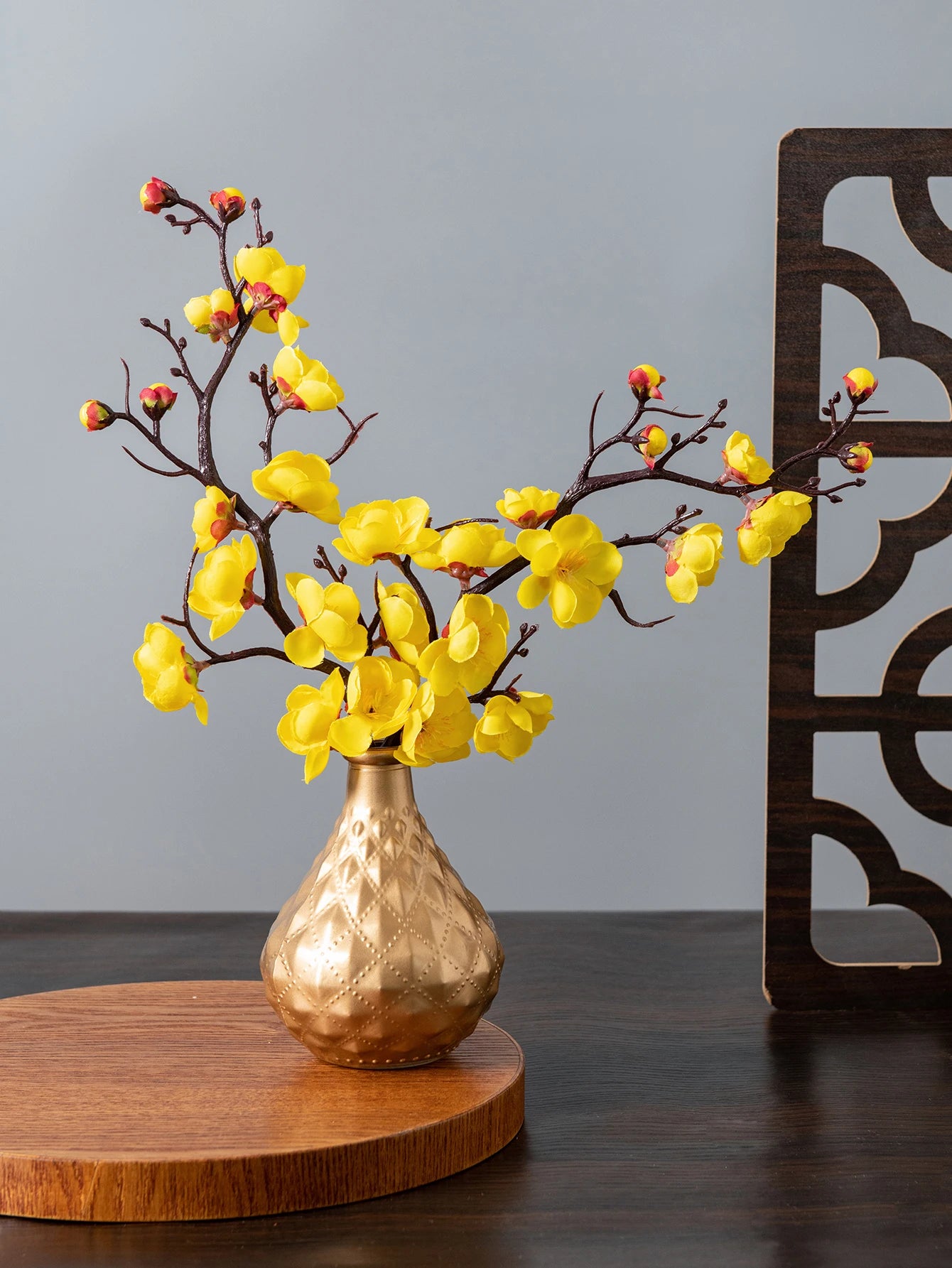 Artificial Flowers Spring Plum Blossom Peach Branch Silk Flowers Home Wedding Party Decoration Festival Wreaths Diy Office Table